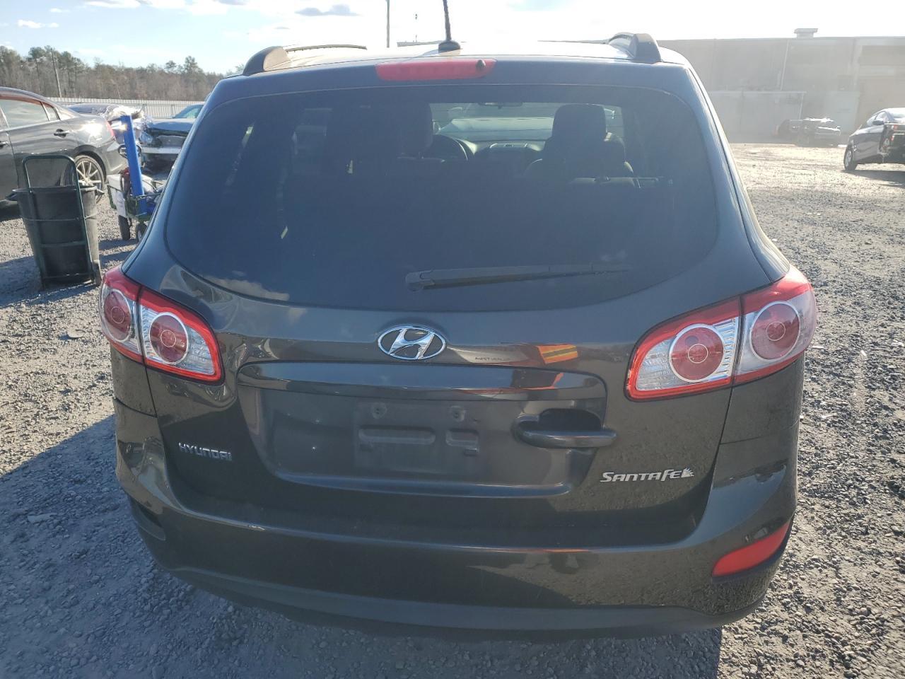 2011 HYUNDAI SANTA FE G - Image 6