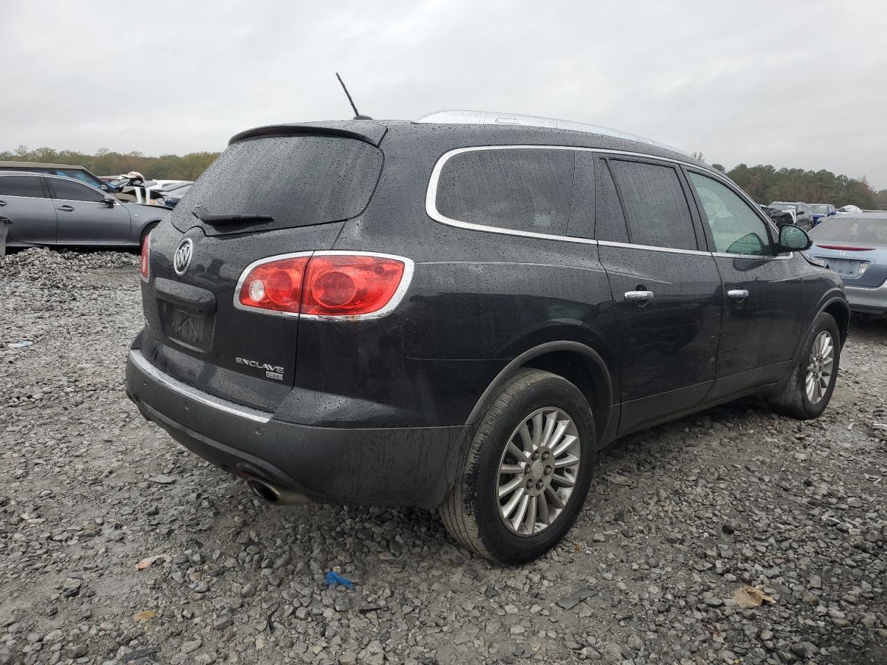 2011 BUICK ENCLAVE CX - Image 3