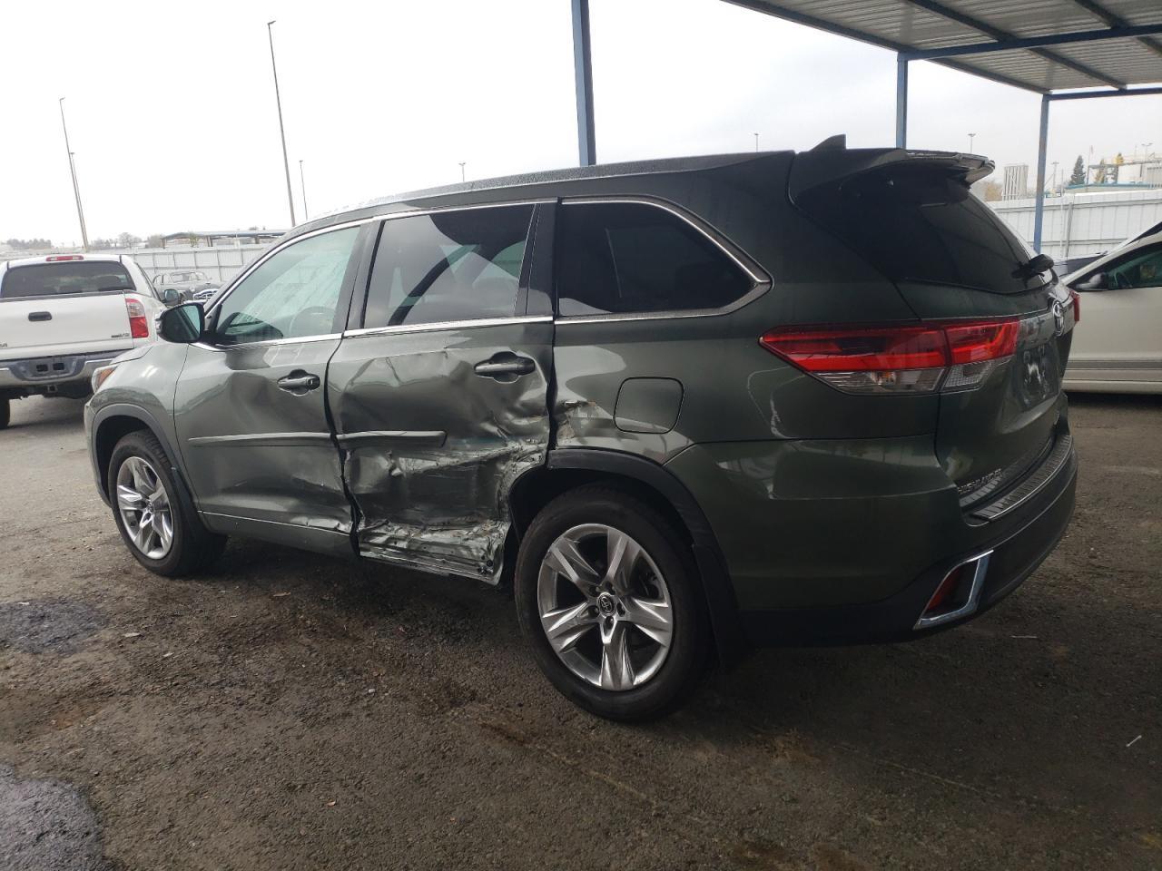2018 TOYOTA HIGHLANDER - Image 2
