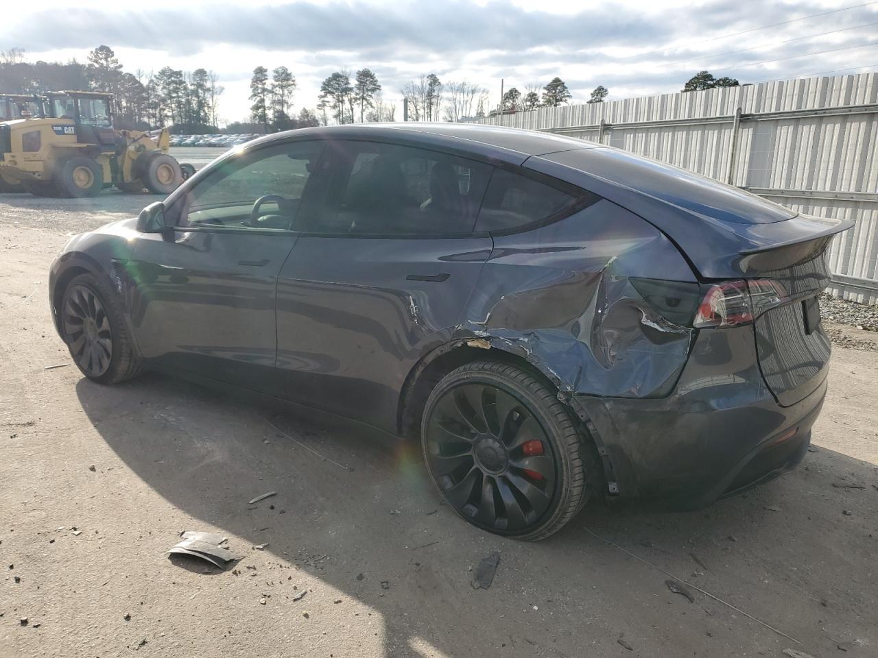 2023 TESLA MODEL Y - Фото 2