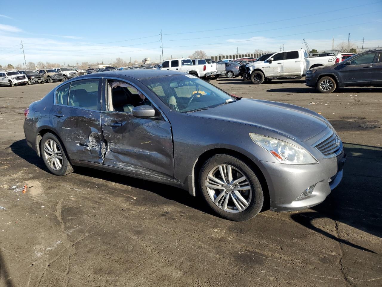 2012 INFINITI G37 - Фото 4