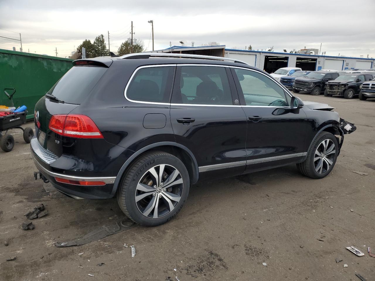 2017 VOLKSWAGEN TOUAREG WO - Фото 3