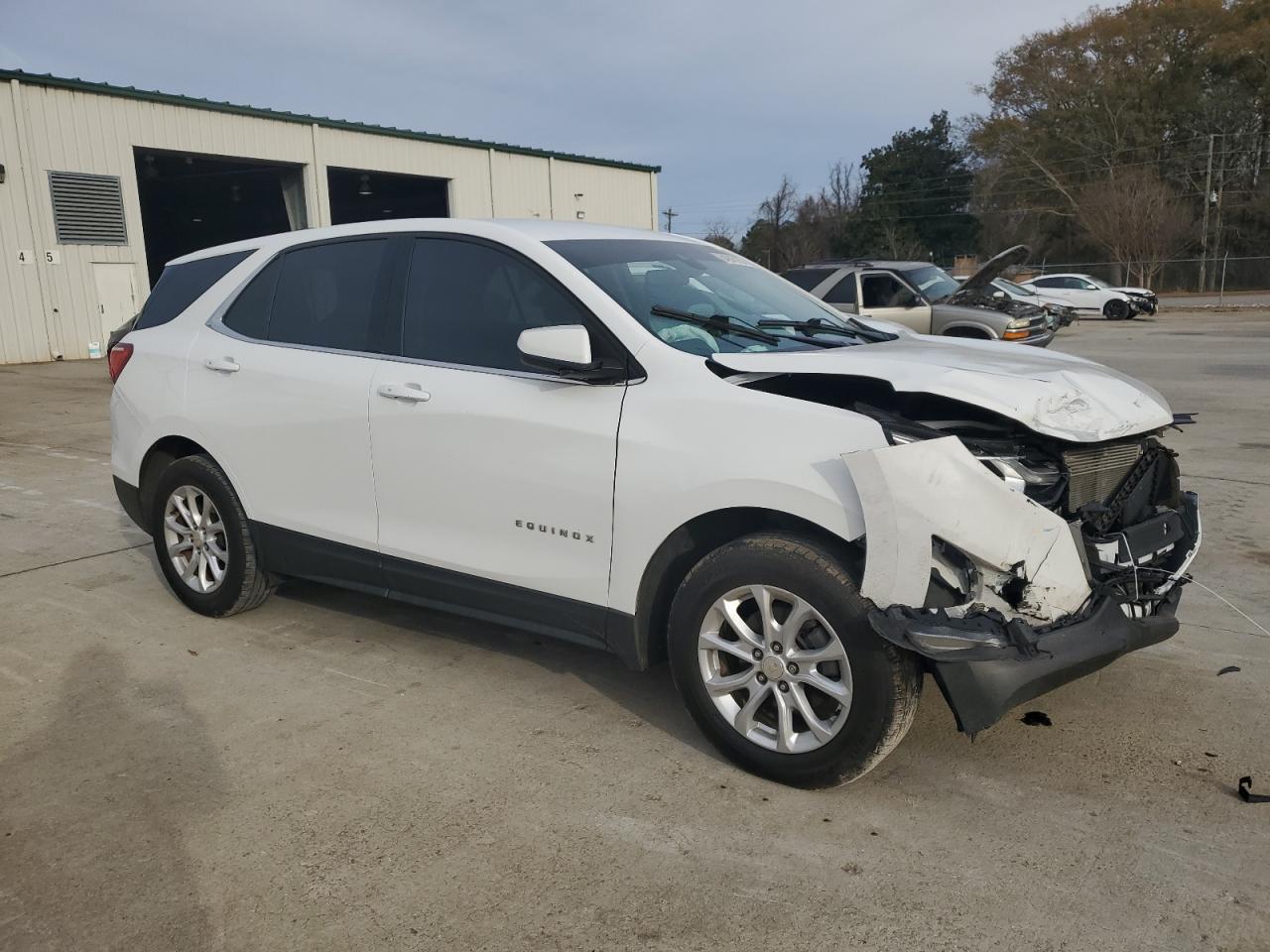 2019 CHEVROLET EQUINOX LT - Image 4