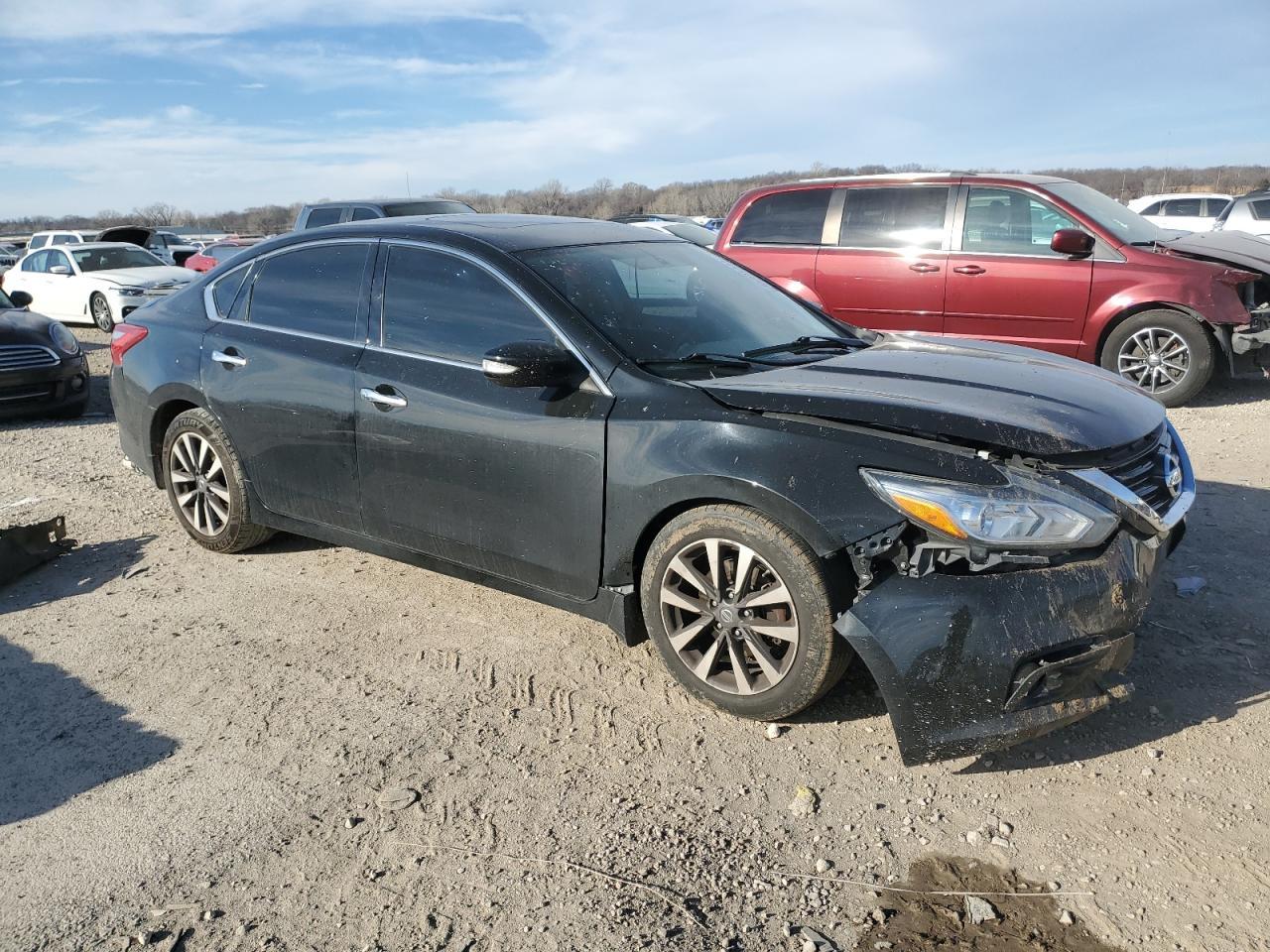 2017 NISSAN ALTIMA 2.5 - Фото 4