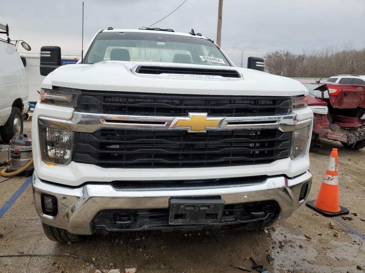 2024 CHEVROLET SILVERADO - Image 5