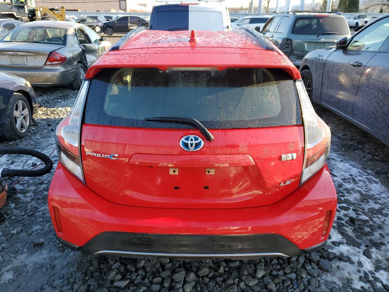 2019 TOYOTA PRIUS C - Фото 6