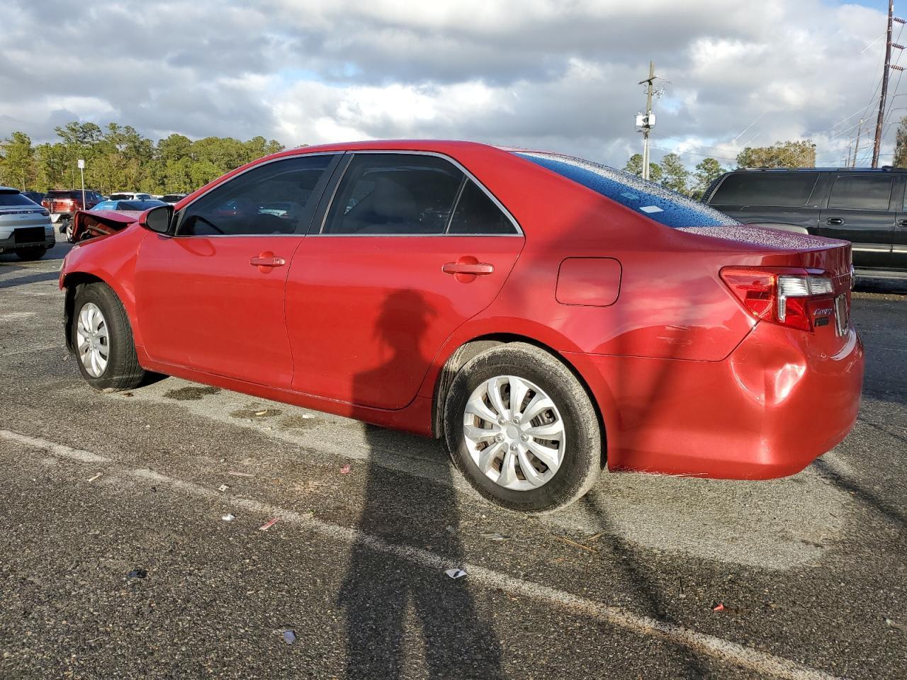 2014 TOYOTA CAMRY L - Image 2