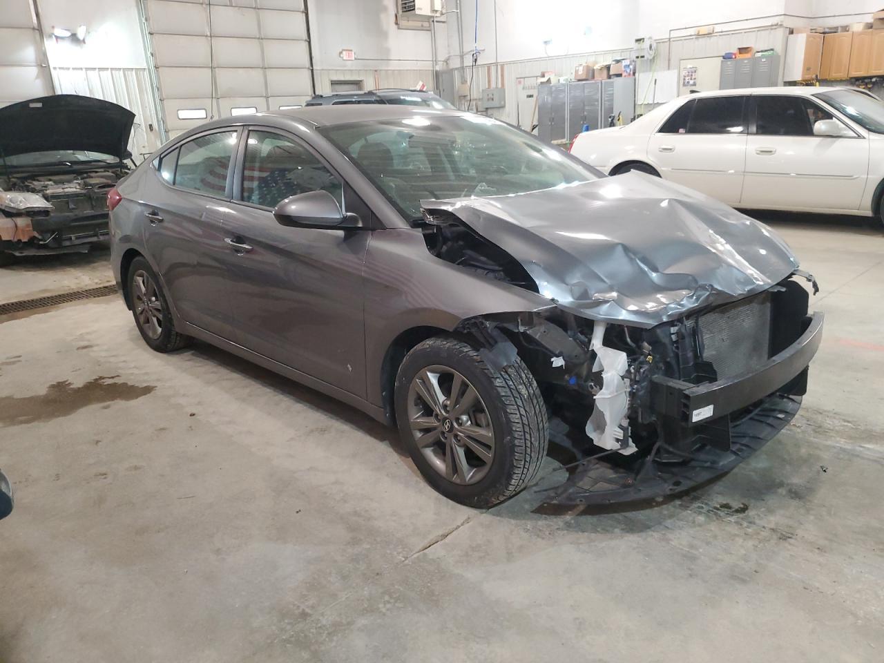 2018 HYUNDAI ELANTRA SE - Фото 4