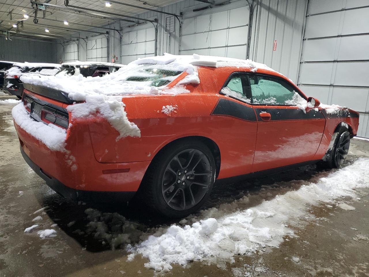 2023 DODGE CHALLENGER - Фото 3