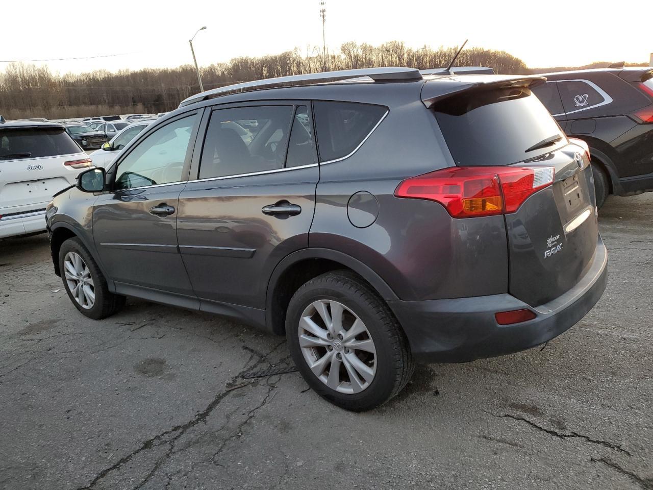 2015 TOYOTA RAV4 LIMIT - Фото 2
