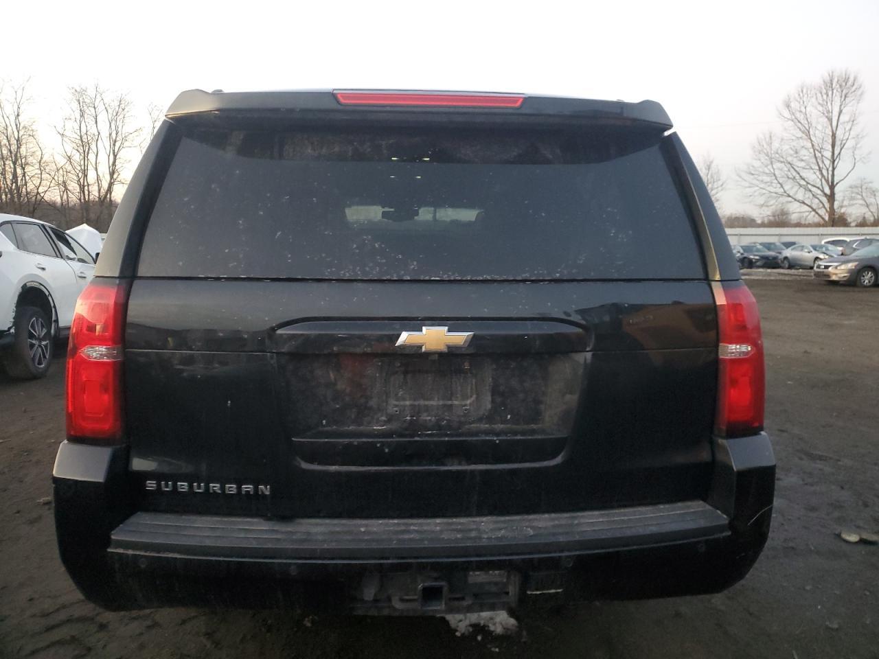 2017 CHEVROLET SUBURBAN K - Фото 6