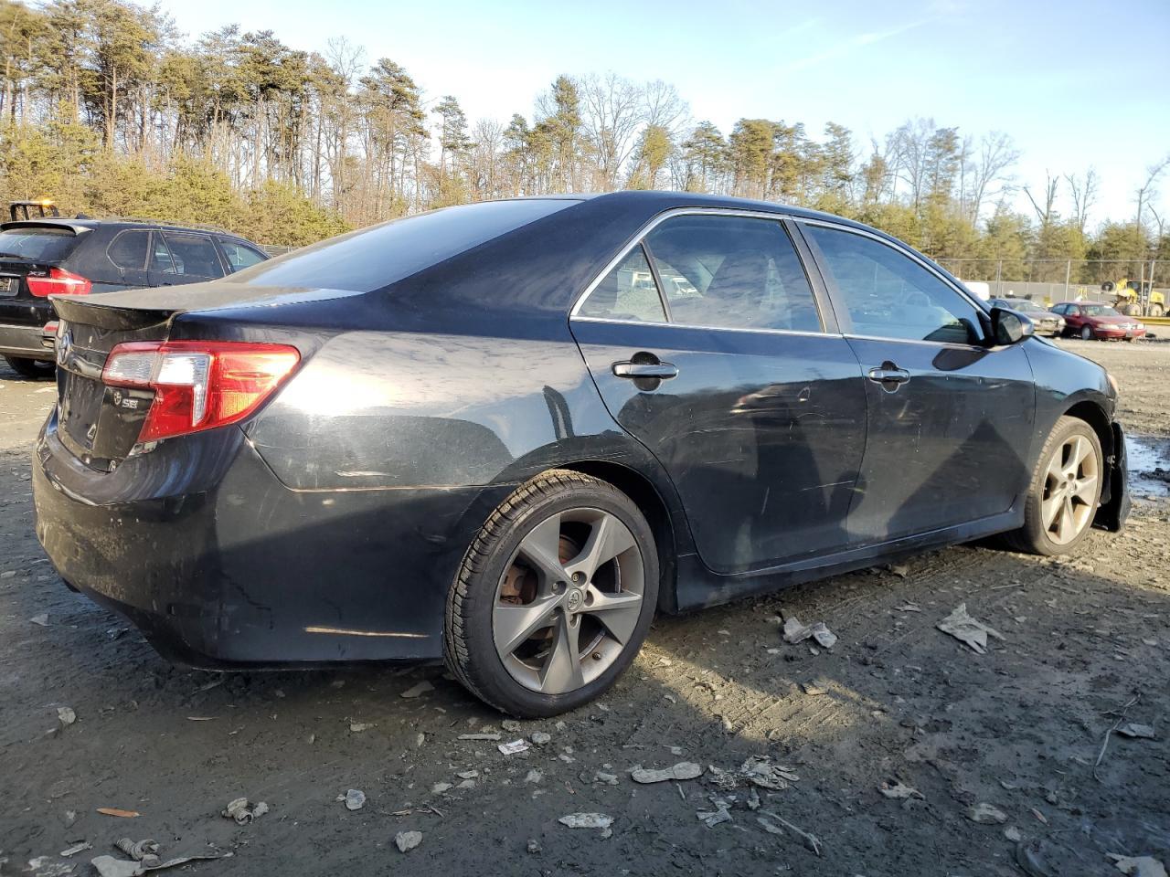 2014 TOYOTA CAMRY L - Image 3