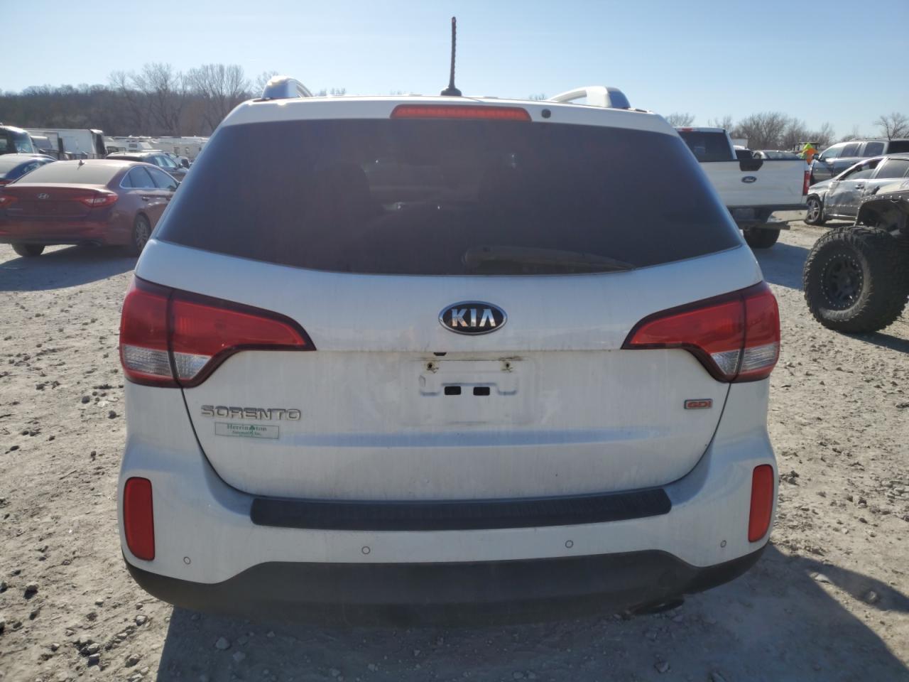 2014 KIA SORENTO LX - Image 6