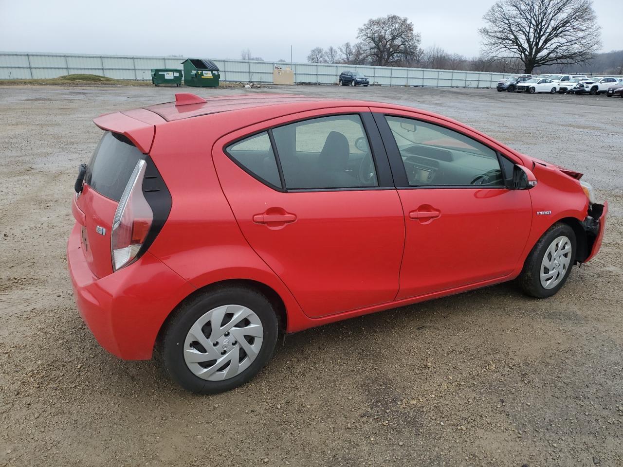 2016 TOYOTA PRIUS C - Image 3