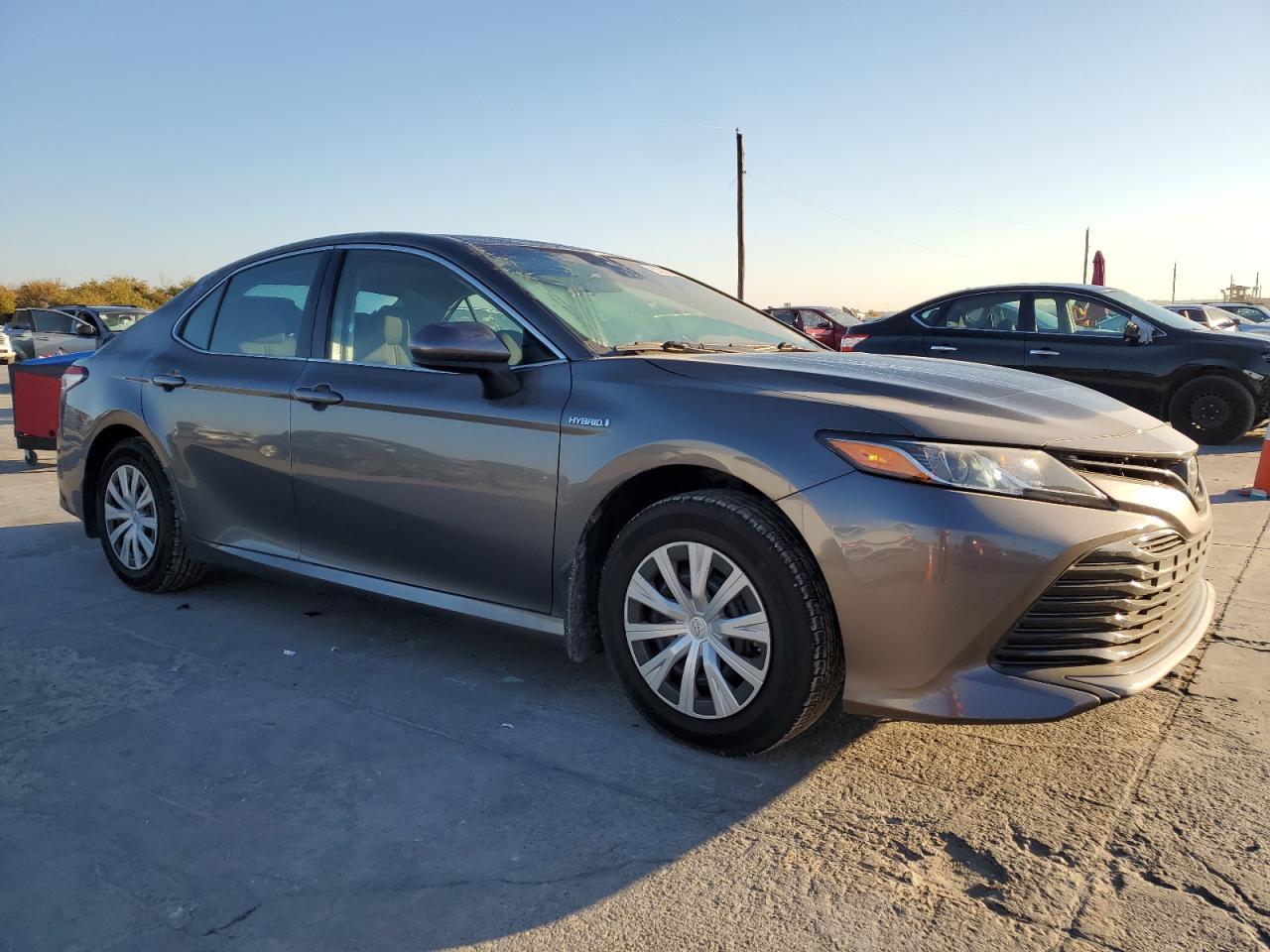 2018 TOYOTA CAMRY LE - Фото 4