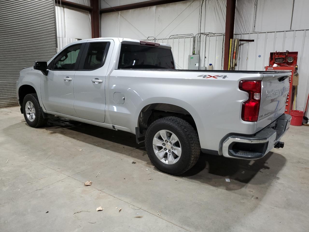 2020 CHEVROLET SILVERADO - Фото 2