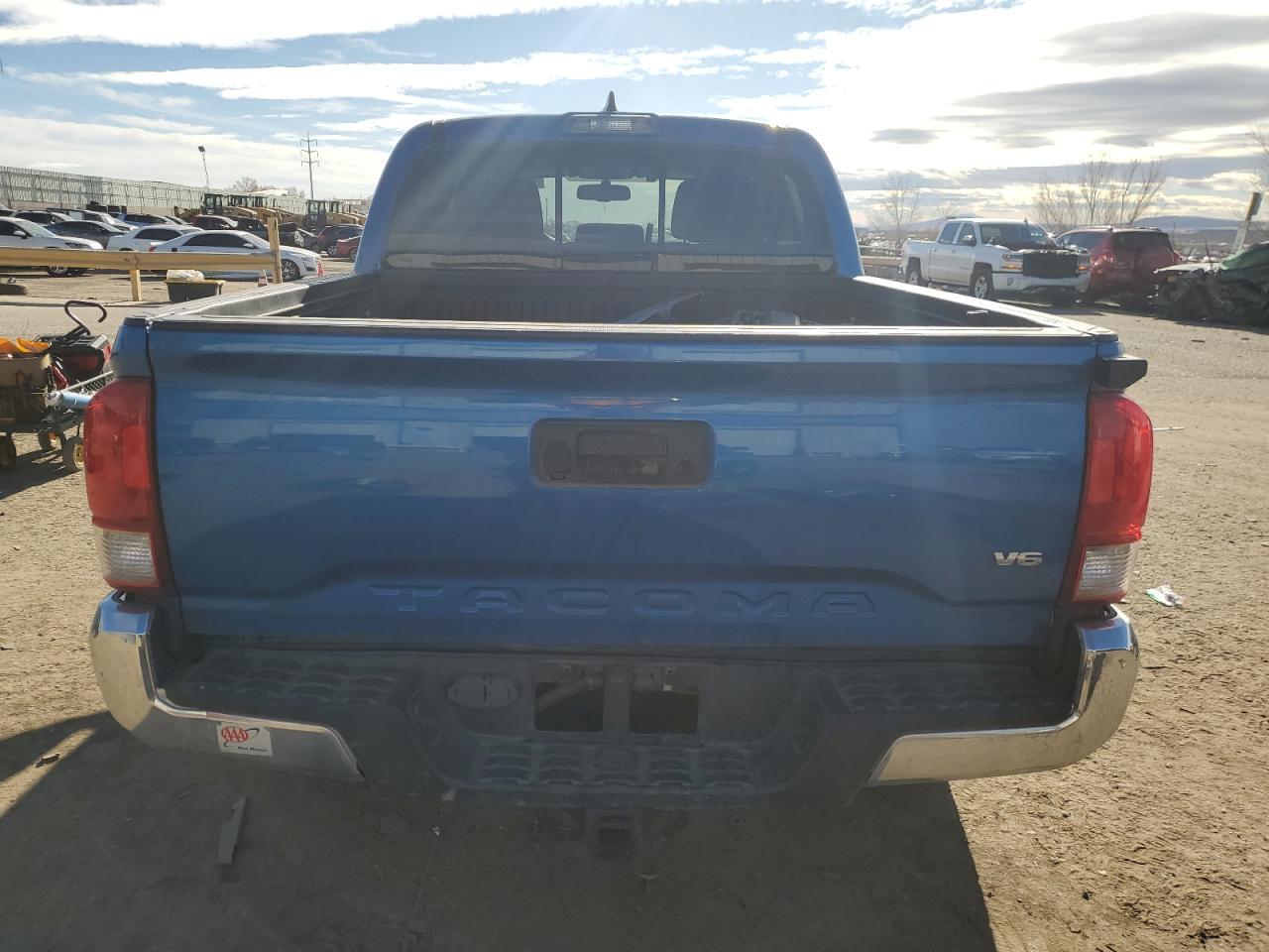 2017 TOYOTA TACOMA DOU - Фото 6