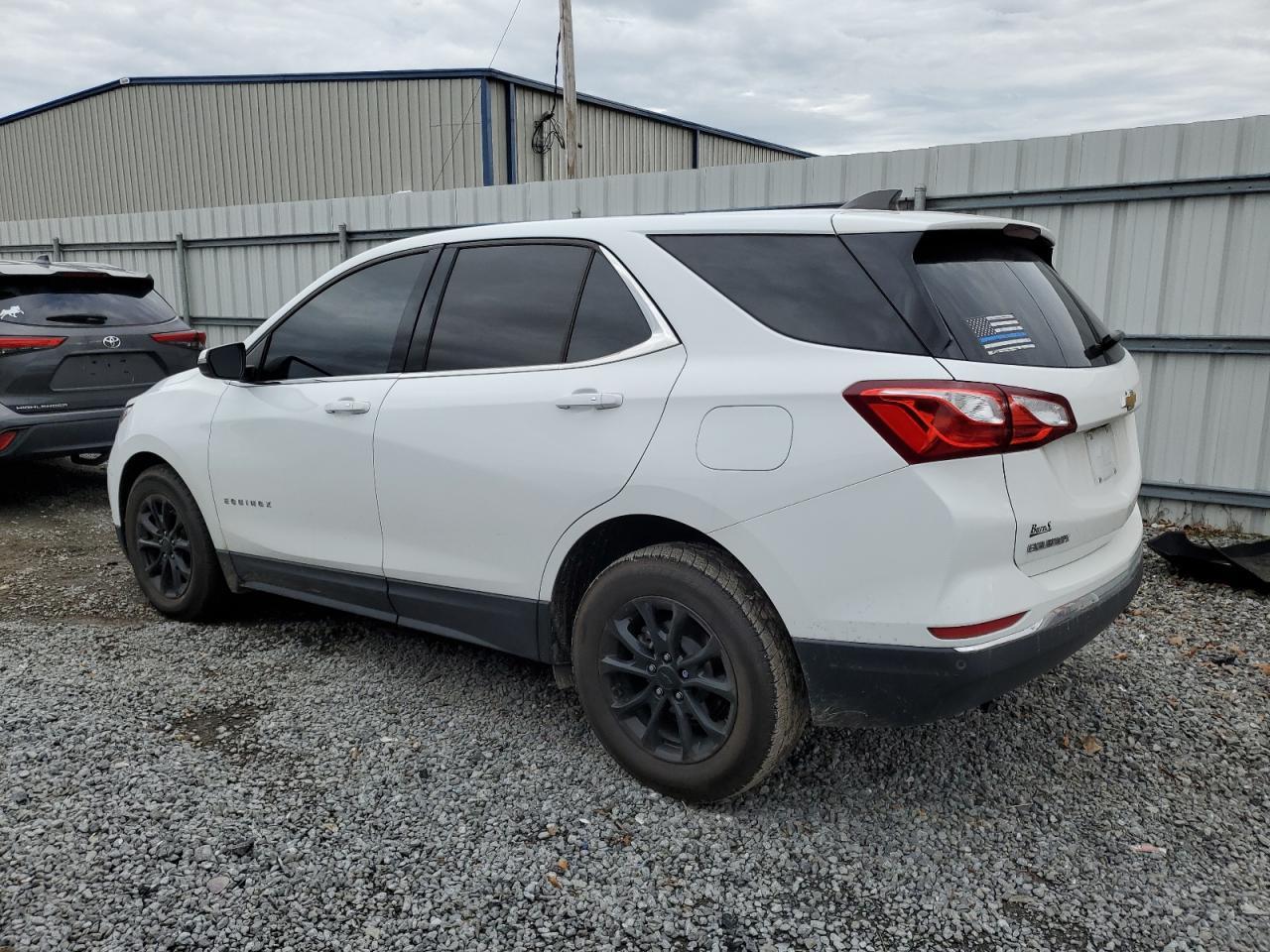 2019 CHEVROLET EQUINOX LT - Image 2