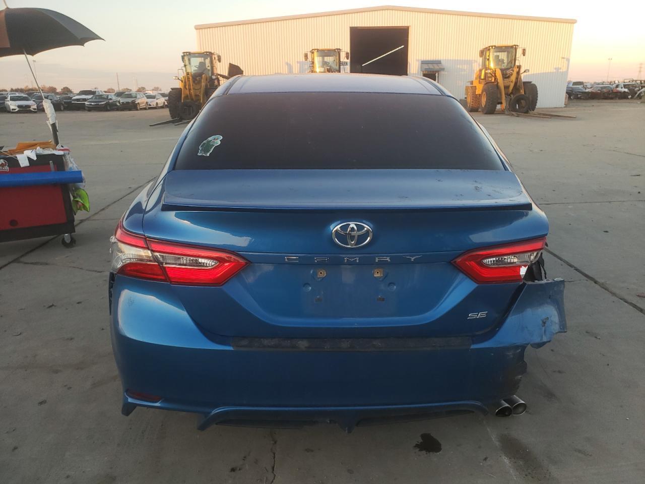 2018 TOYOTA CAMRY L - Image 6