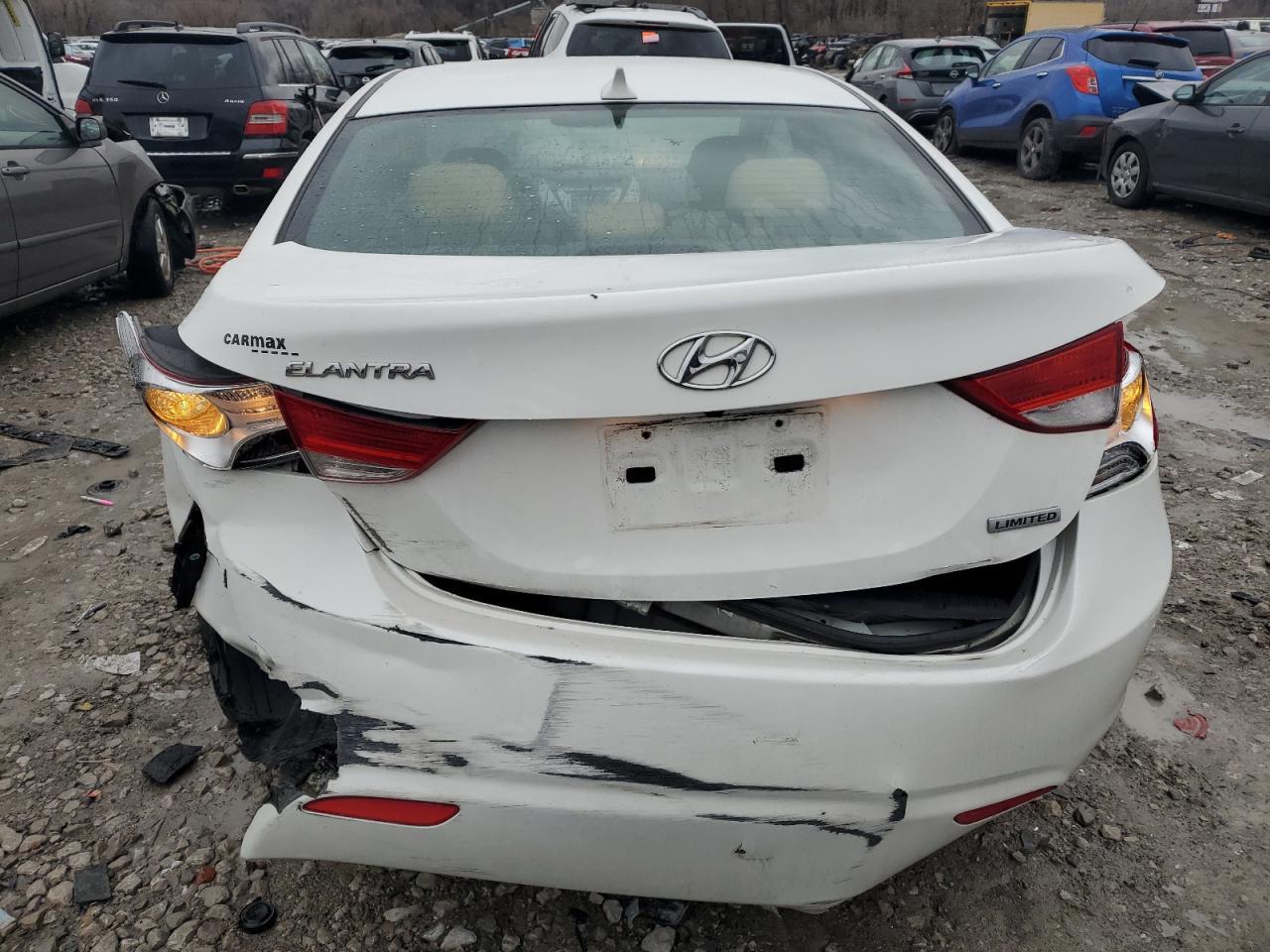 2013 HYUNDAI ELANTRA GL - Image 6