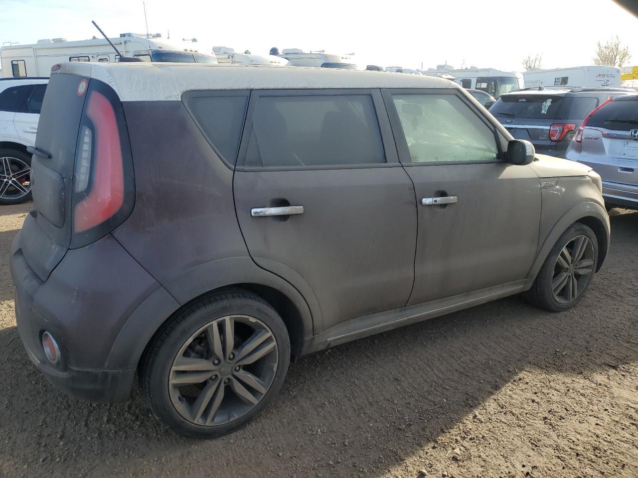 2017 KIA SOUL + - Image 3