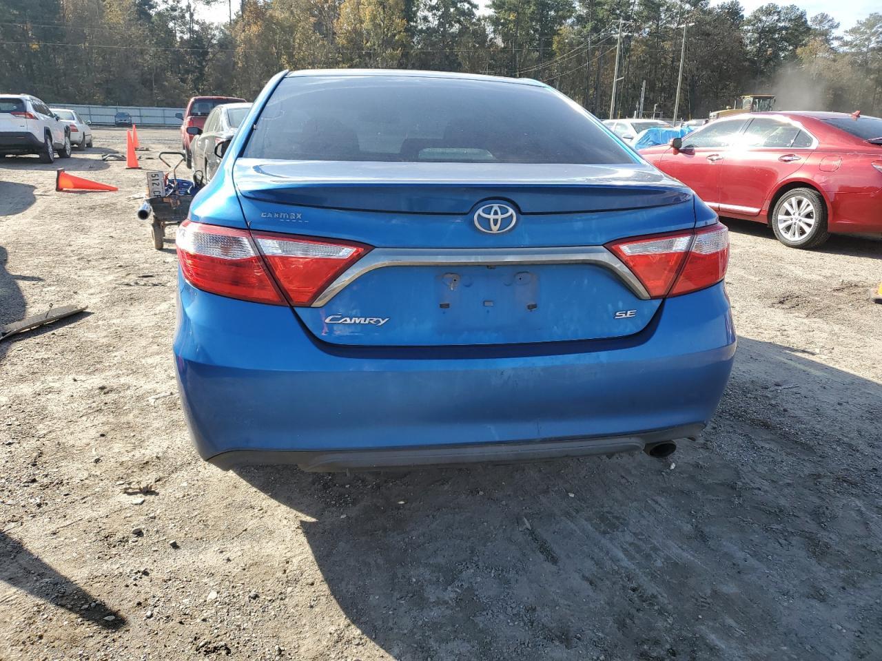 2017 TOYOTA CAMRY LE - Фото 6
