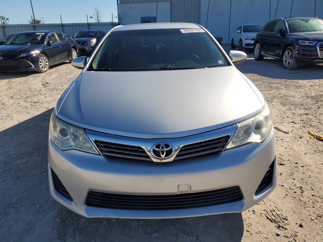2014 TOYOTA CAMRY L - Фото 5