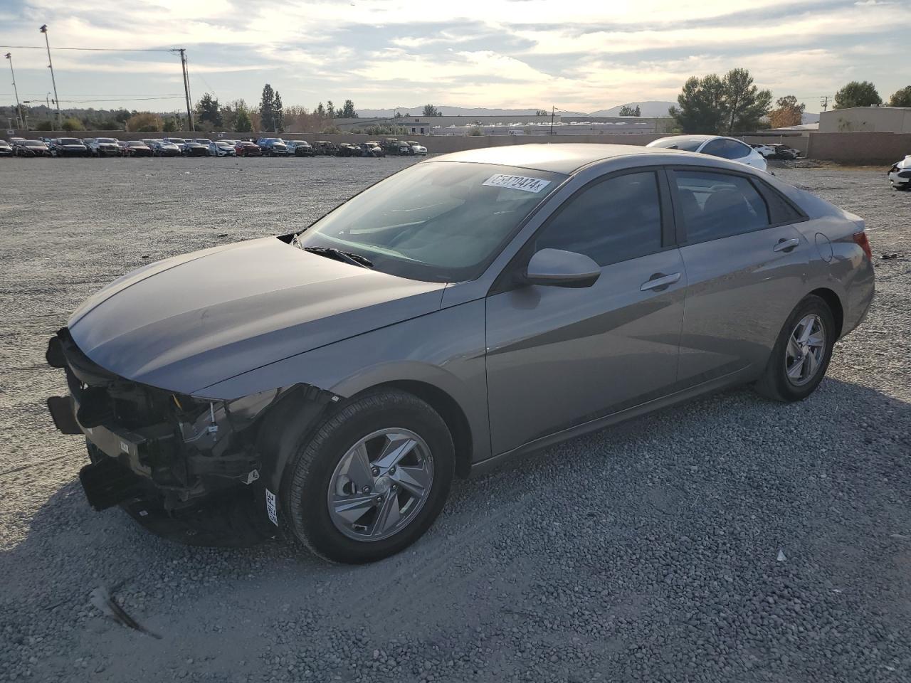 2024 HYUNDAI ELANTRA SE