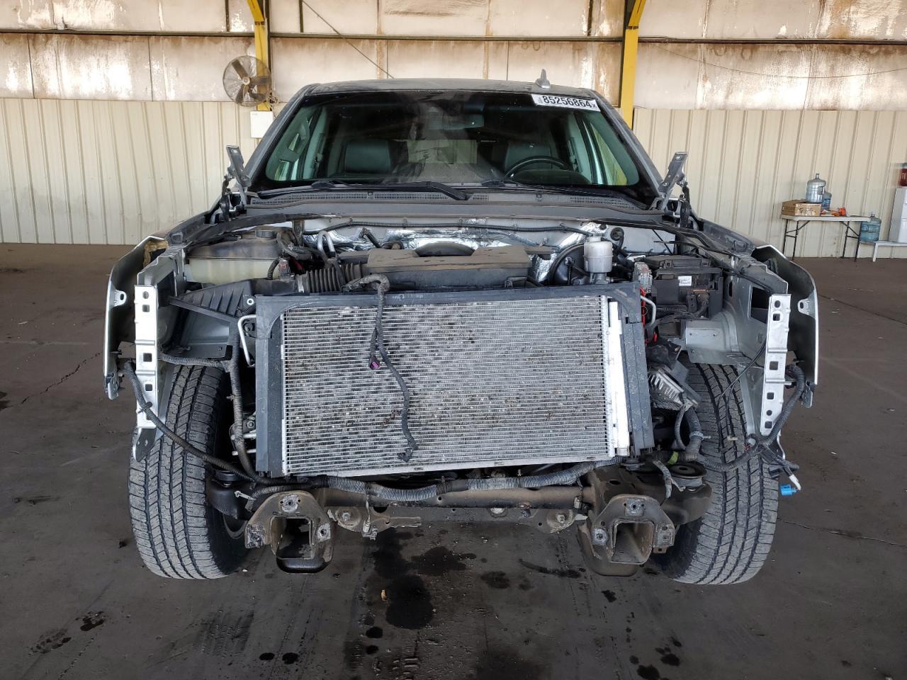 2016 GMC YUKON SLT - Фото 5