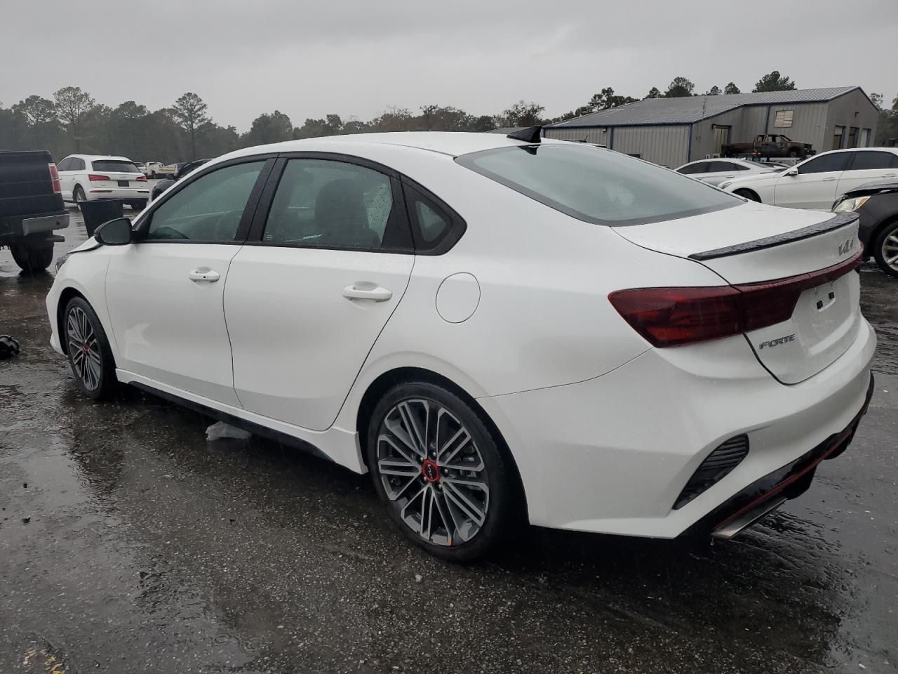 2024 KIA FORTE GT - Фото 2