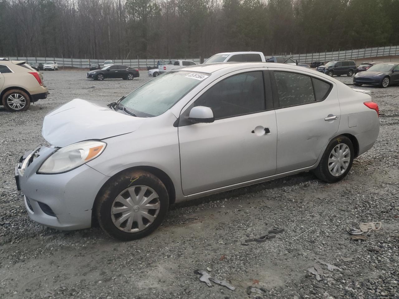 2014 NISSAN VERSA S