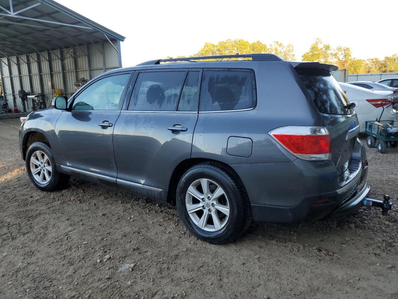 2011 TOYOTA HIGHLANDER - Фото 2