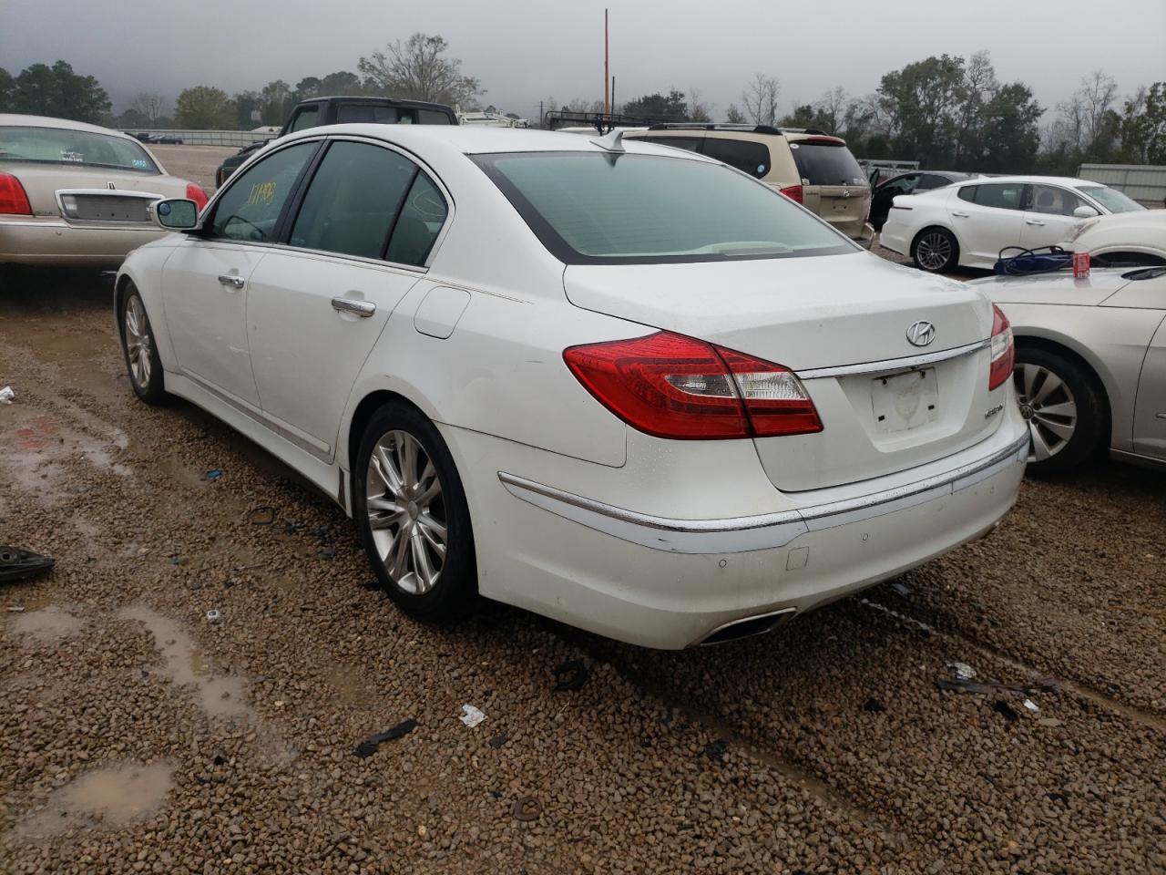 2012 Hyundai Genesis 3.8L - Фото 3
