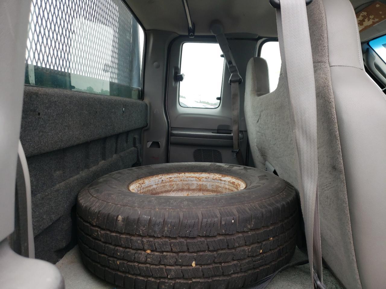 2004 Ford F350 Srw Super Duty - Image 6