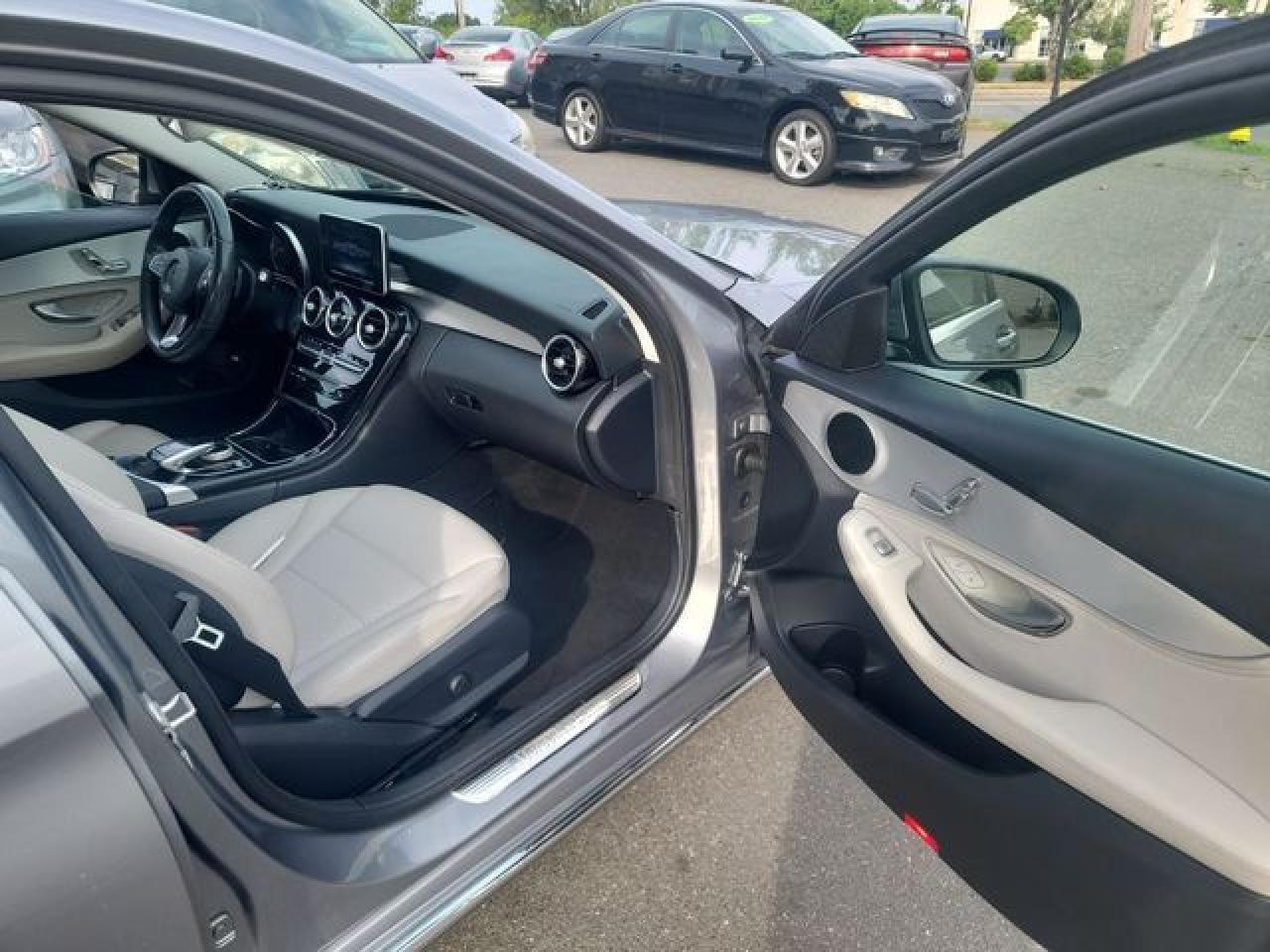 2015 Mercedes-Benz C 300 - Фото 6