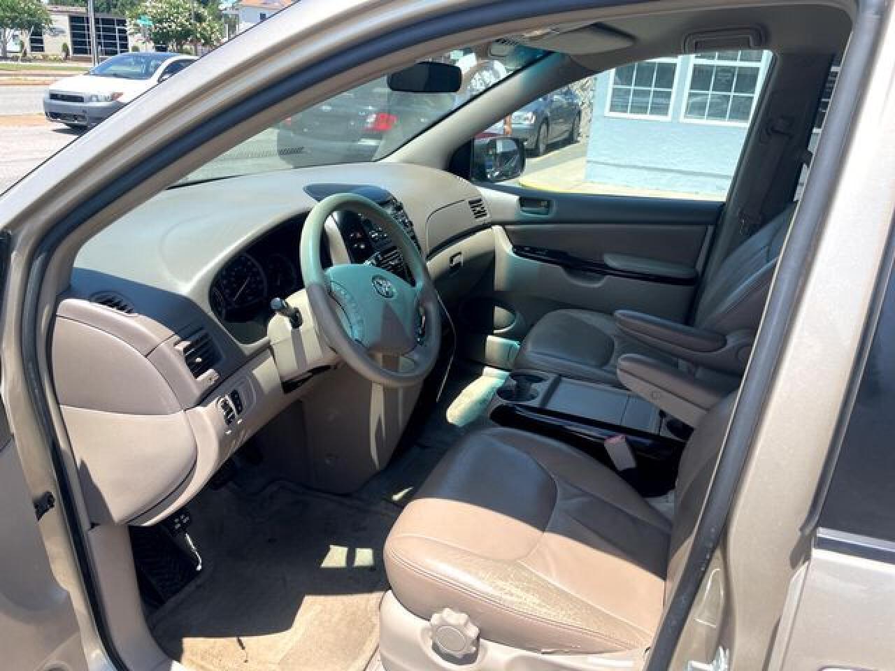 2004 Toyota Sienna Ce - Фото 5