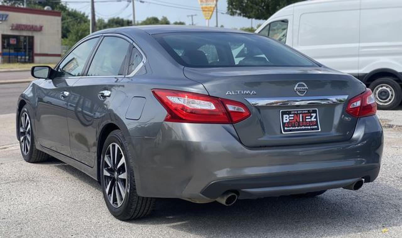 2017 Nissan Altima 2.5 - Image 5