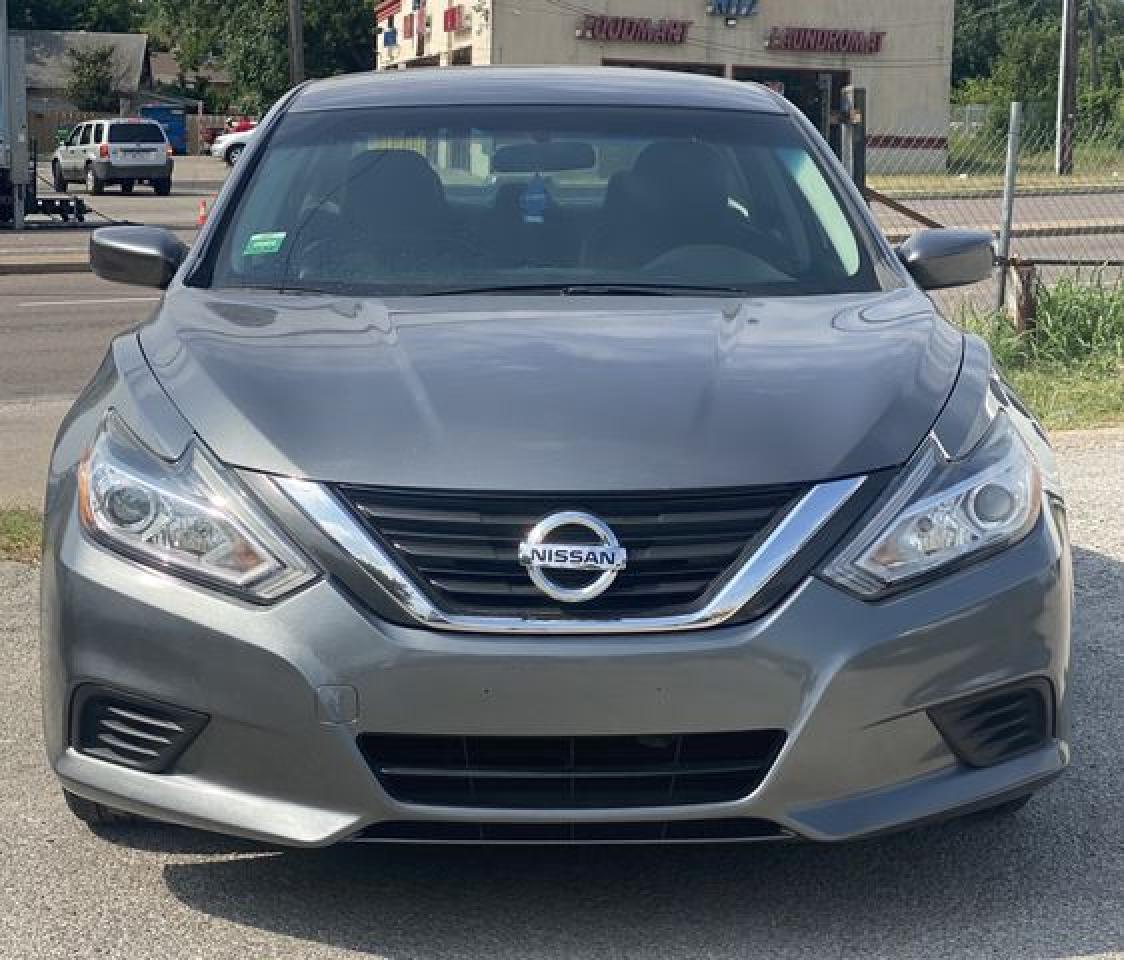2017 Nissan Altima 2.5 - Image 2