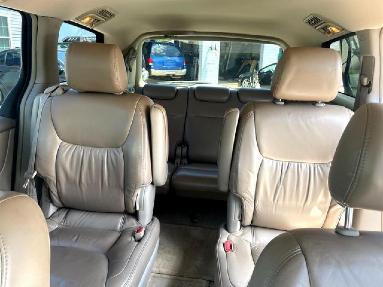 2004 Toyota Sienna Ce - Фото 7