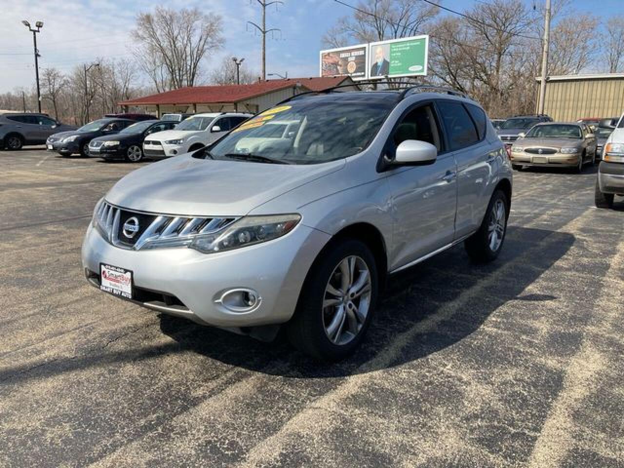 2010 Nissan Murano S - Фото 2
