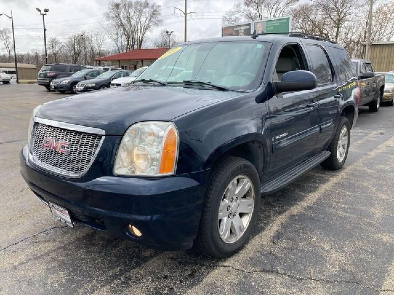 2007 GMC Yukon - Фото 2