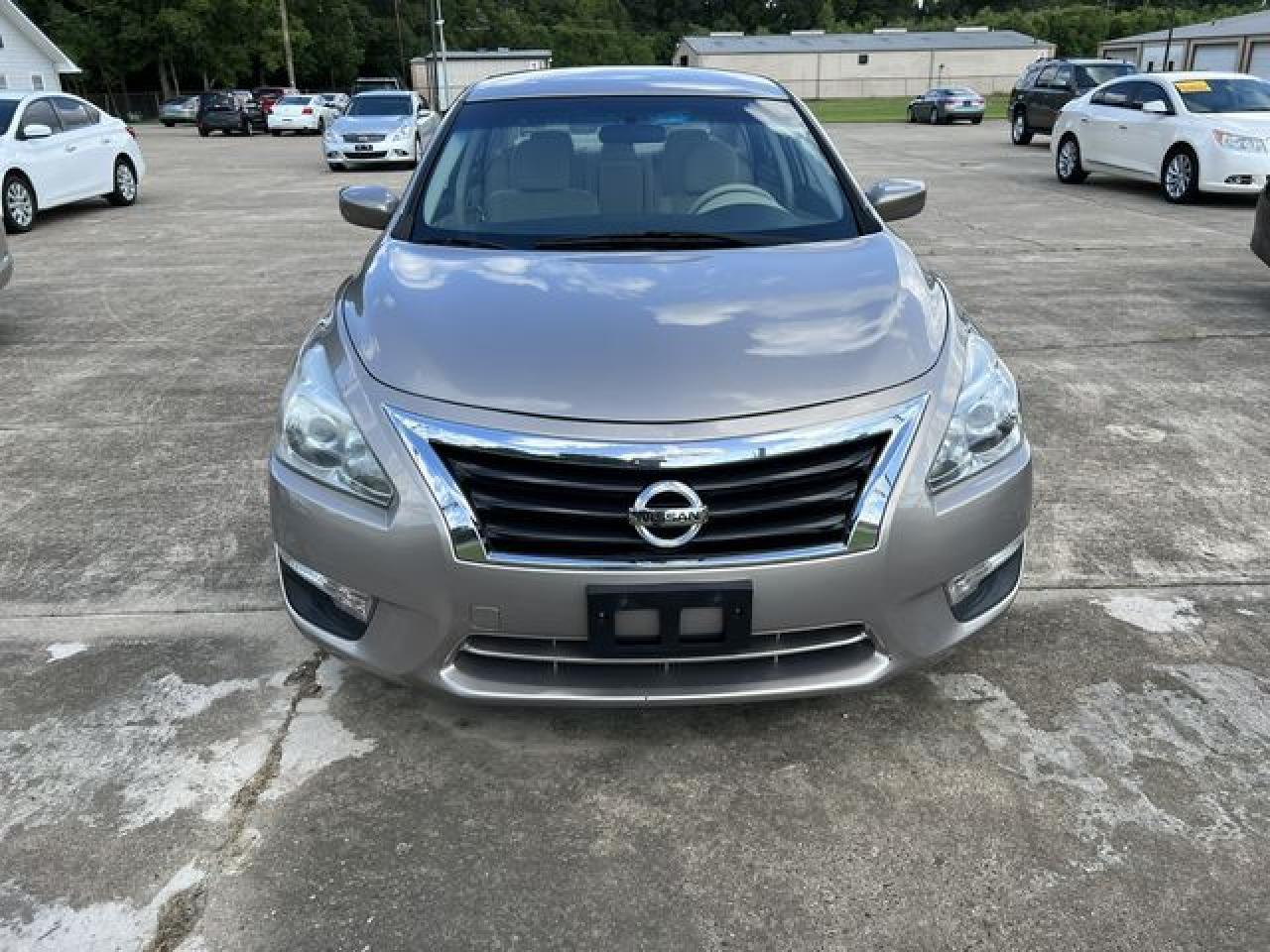 2014 Nissan Altima 2.5 - Image 5