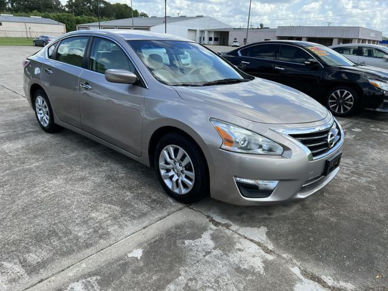 2014 Nissan Altima 2.5 - Image 4