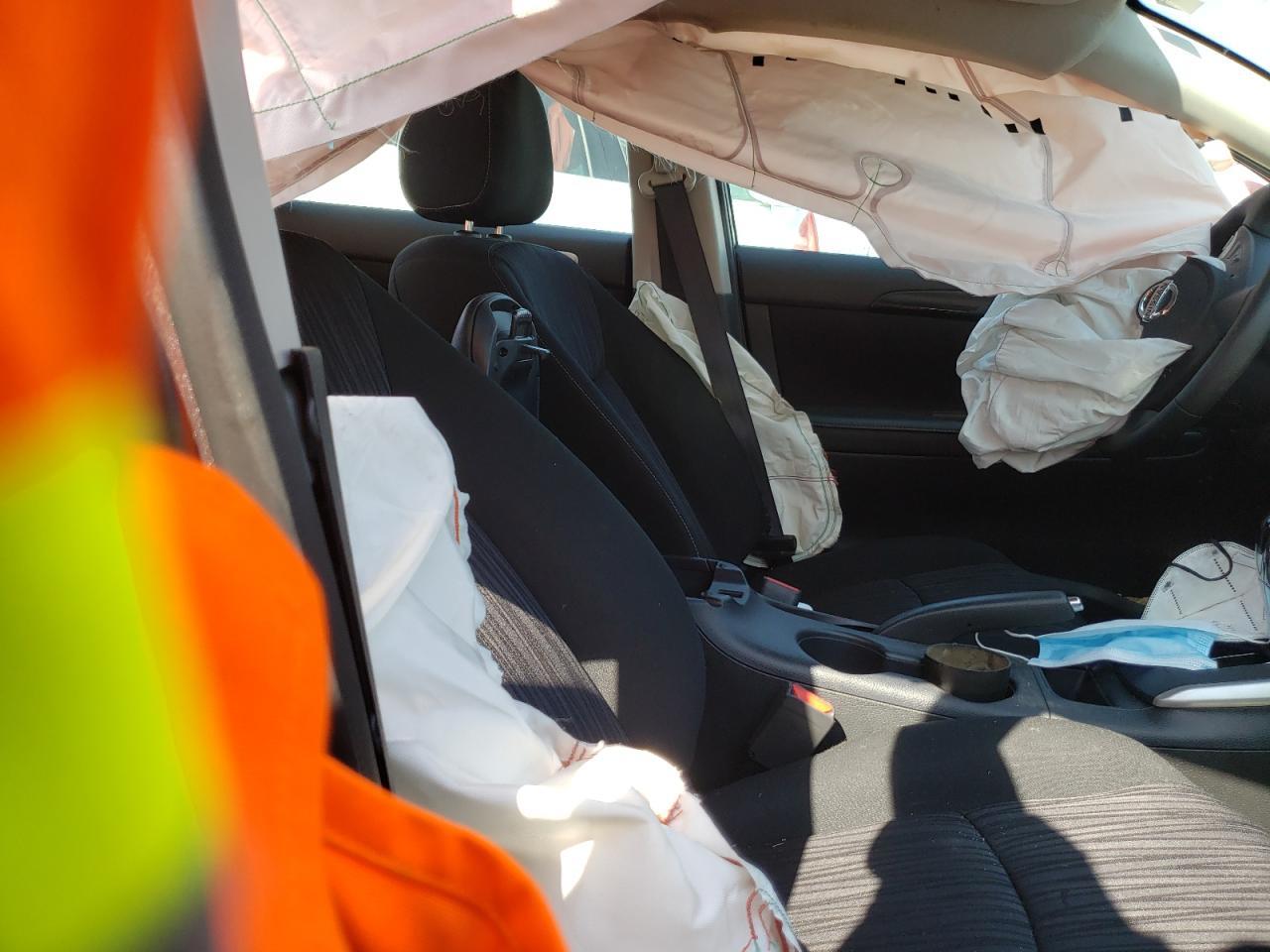 2019 Nissan Sentra S - Фото 5