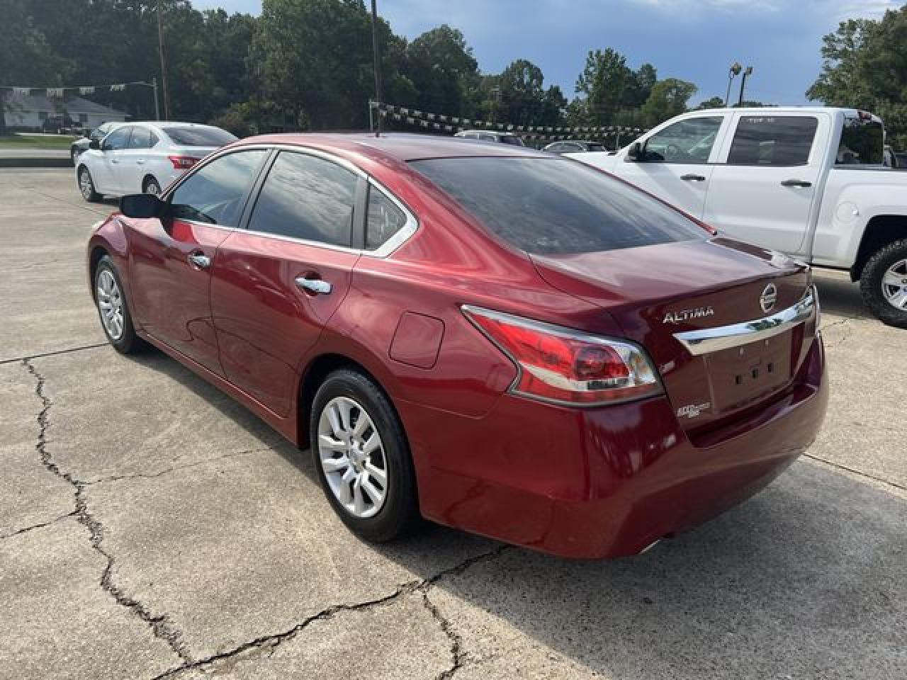 2015 Nissan Altima 2.5 - Image 2