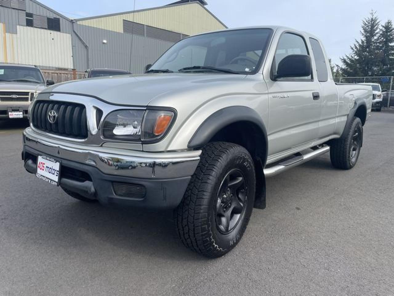 2001 Toyota Tacoma Xtracab - Image 2