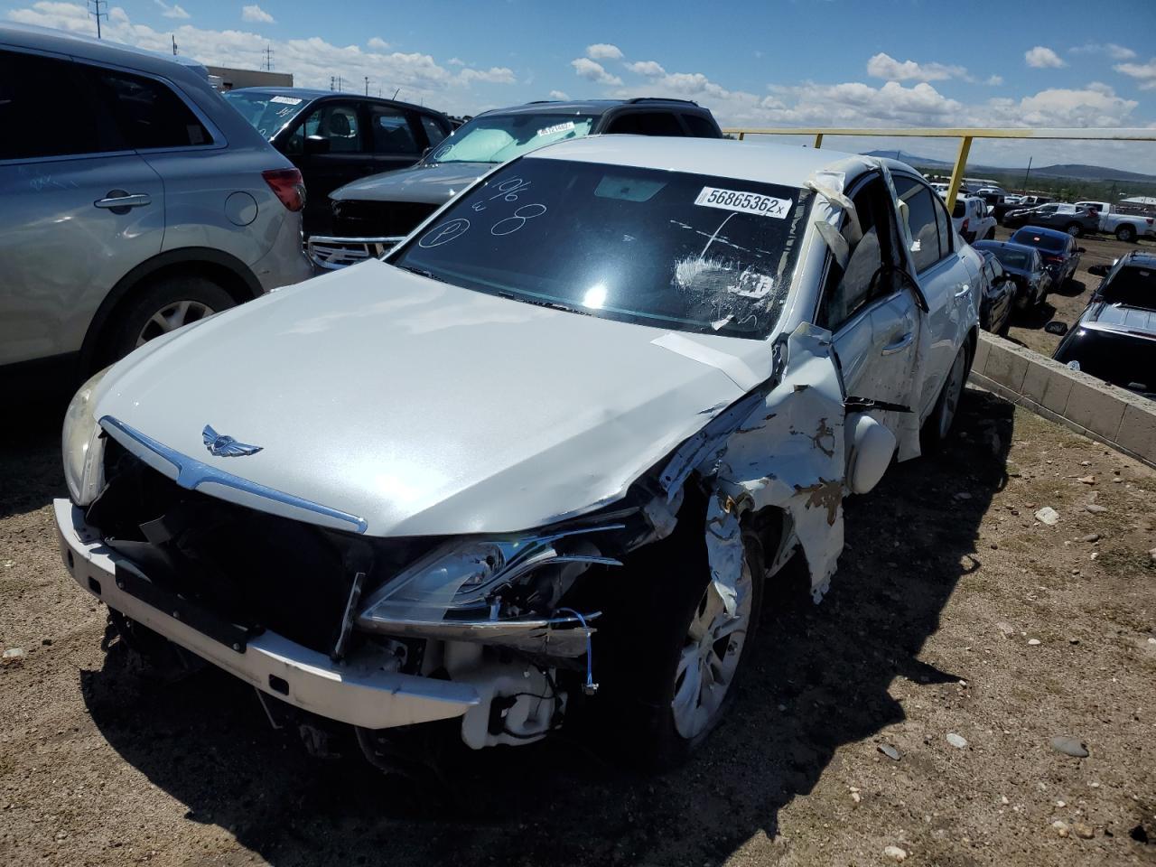 2013 Hyundai Genesis 3.8L - Фото 3