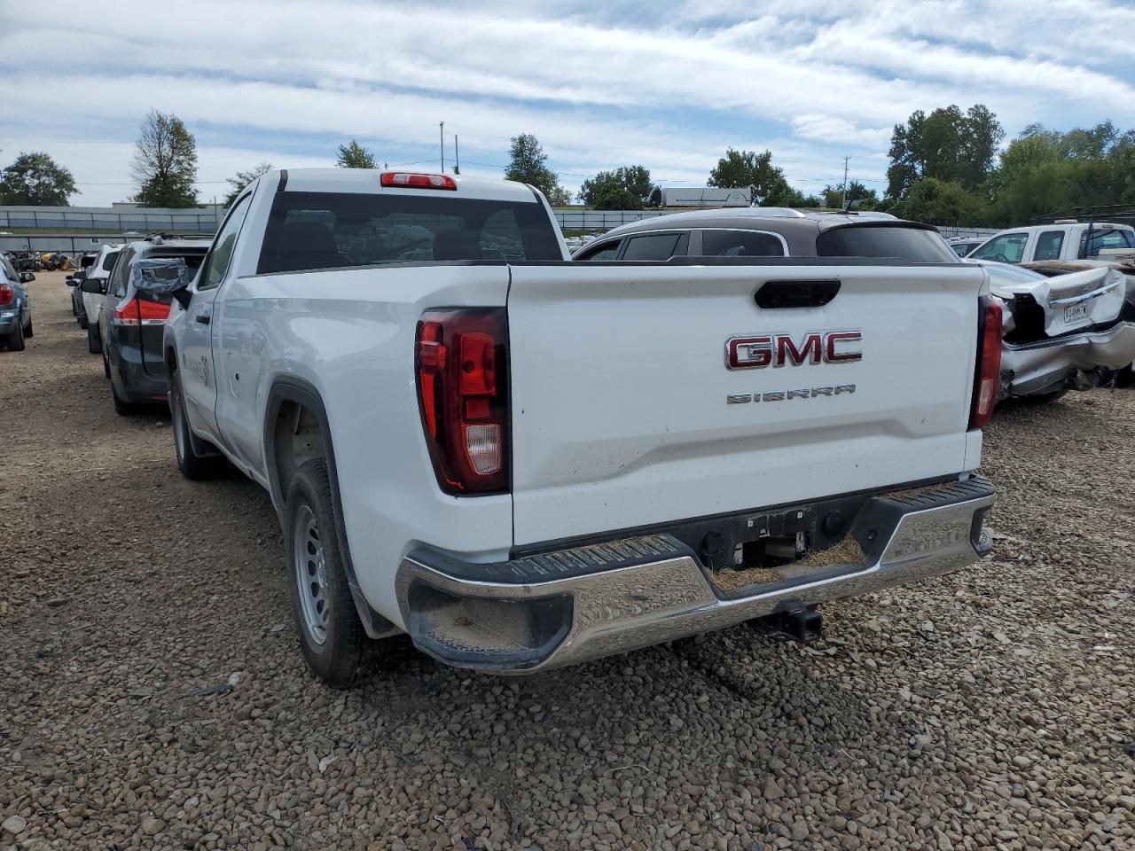 2022 GMC Sierra C1500 - Image 3