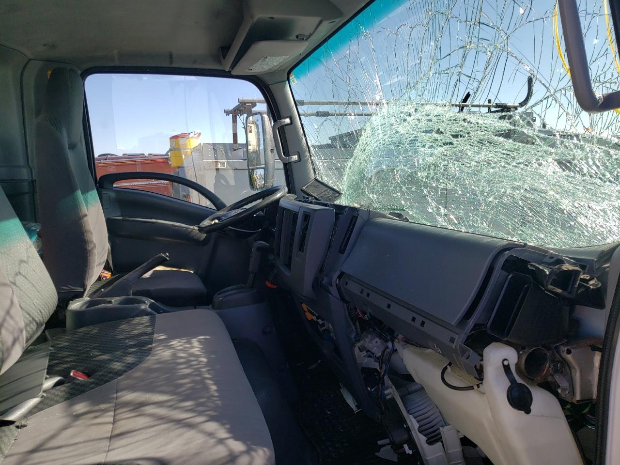 2014 Isuzu Npr - Фото 5