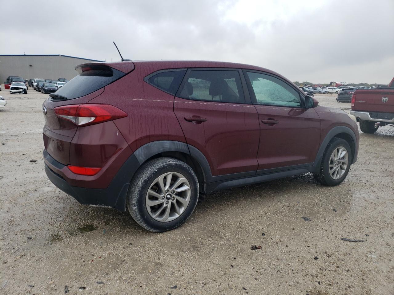 2016 Hyundai Tucson Se - Image 3